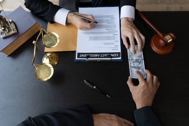 Make Money Chatting with Men